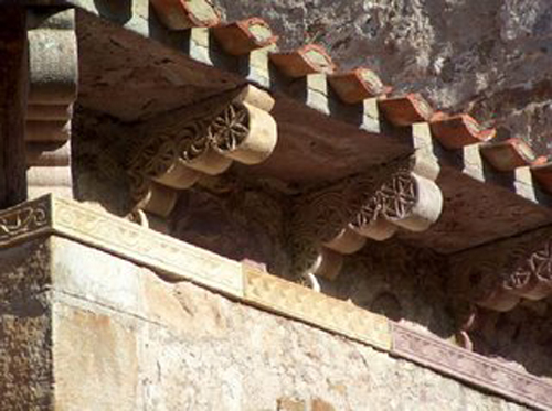 Modillones de rollo, glosario e términos arquitectónicos