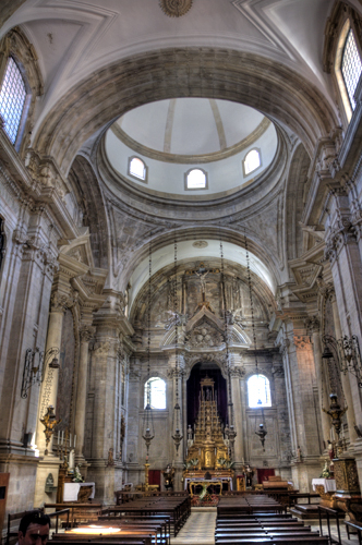 Nave central y cimborrio de la iglesia de Lorvao