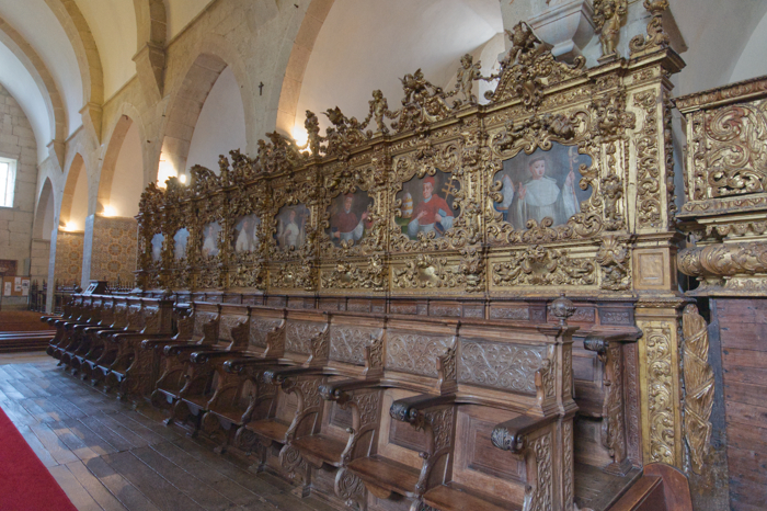 Silleria del coro de la iglesia del monasterio de Tarouca