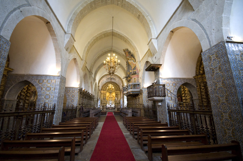 Nave central de la iglesia de Tarouca
