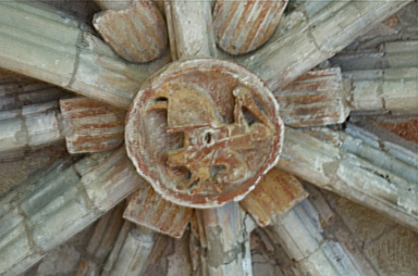 Escudo de Aragón en clave de bóveda de Veruela