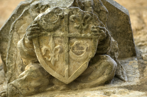Escudo del monasterio de Sandoval