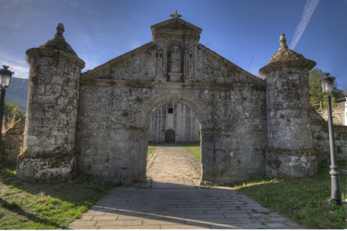 Portal de entrada al monasterio de Melón